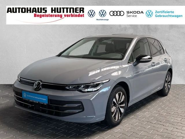 Volkswagen Golf 2024 Benzine