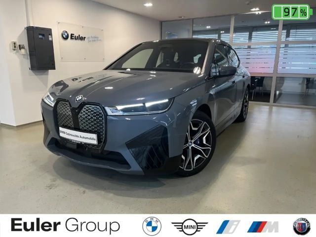 BMW iX M60 HUD Luftfederung AHK B&W Panorama ACC Navi Led 2023 Elektrisch