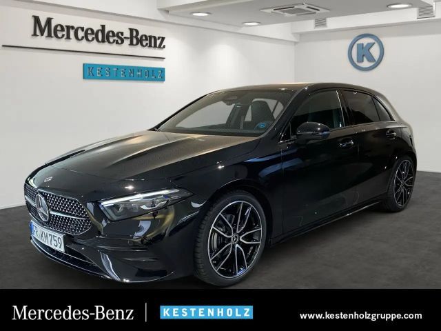Mercedes-Benz A 200 Special Edition AMG+NIGHT+360°+DISTR+PARK 2025 Benzine