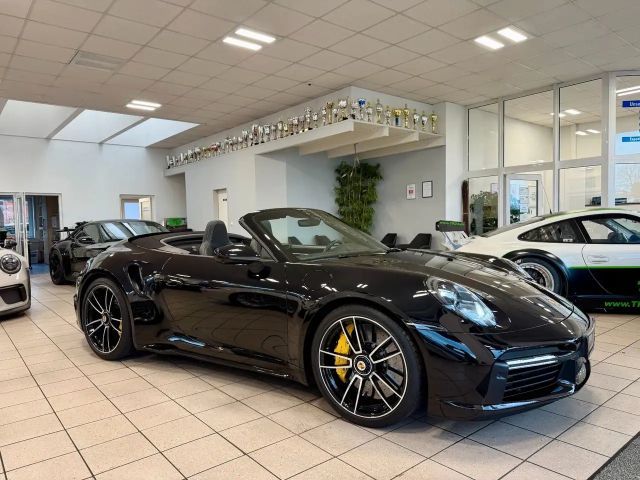 Porsche 992 911 992 Turbo S Cabrio LIFT/InnoDrive/Burmester 2024 Benzine
