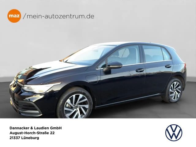 Volkswagen Golf VIII 1.4 eHybrid Style Alu LED AHK Pano ACC Kamera 2022 Hybride / Benzine