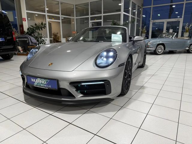 Porsche 911 Carrera GTS PDK Cabriolet NAVI BOSE LEDER 2024 Benzine