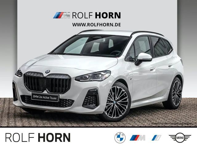 BMW 220 i Active Tourer M Sportpaket RKam AHK h/k 19" 2024 Benzine