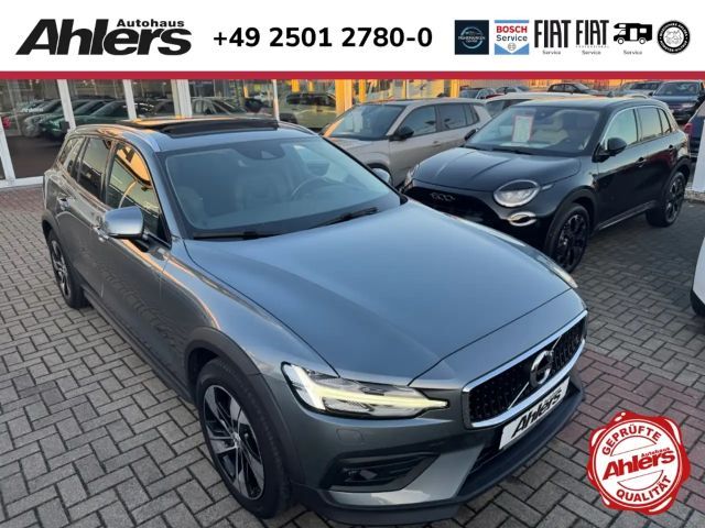 Volvo V60 Cross Country Pro AWD+PANO+AHK+STANDHEIZUNG+ELHECK+8-FACH+360°KA 2020 Benzine