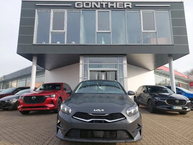 Kia Ceed / cee'd