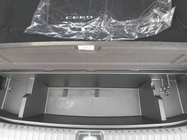 Kia Ceed / cee'd