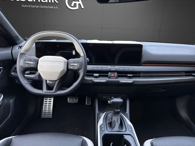 Kia K4