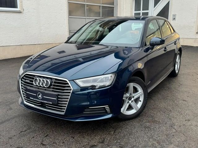 Audi A3 2020 Hybride / Benzine