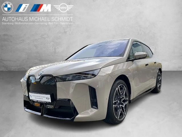BMW iX xDrive45 M Sportpaket HK HiFi DAB LED 2025 Elektrisch