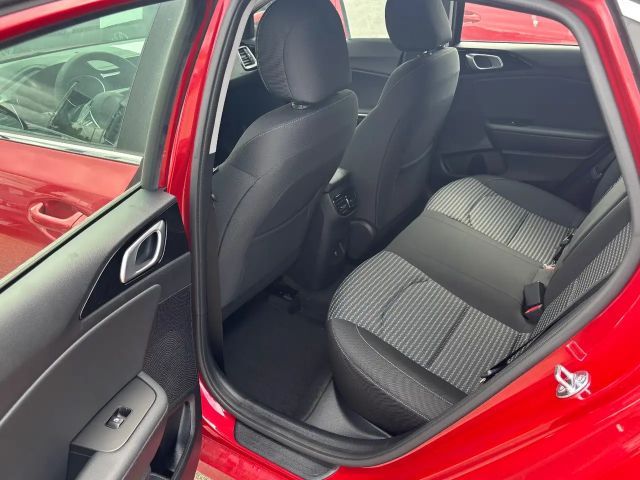 Kia Ceed / cee'd