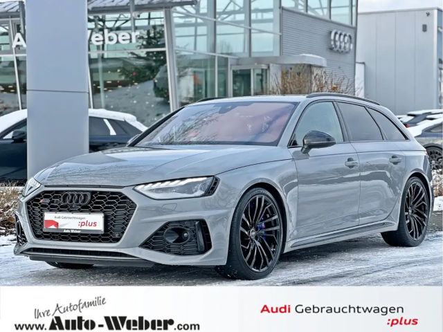 Audi RS4 2022 Benzine