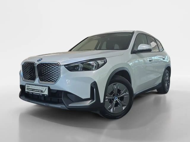 BMW iX1 xDrive30 (ab 2022) 2023 Elektrisch