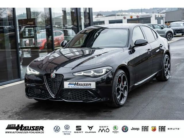 Alfa Romeo Giulia Veloce 2.0 Turbo AT8 Q4 PREMIUM TECHNOLOGIE HARMAN 2025 Benzine