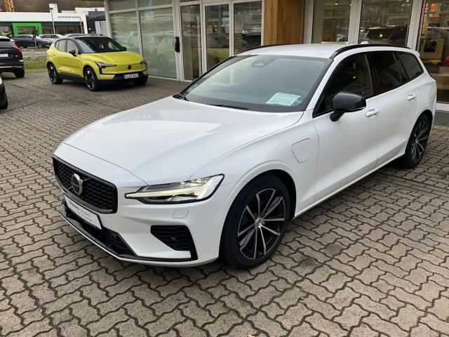 Volvo V60 T6 Plus Dark Recharge Plug-In Hybrid AWD 2022 Hybride / Benzine