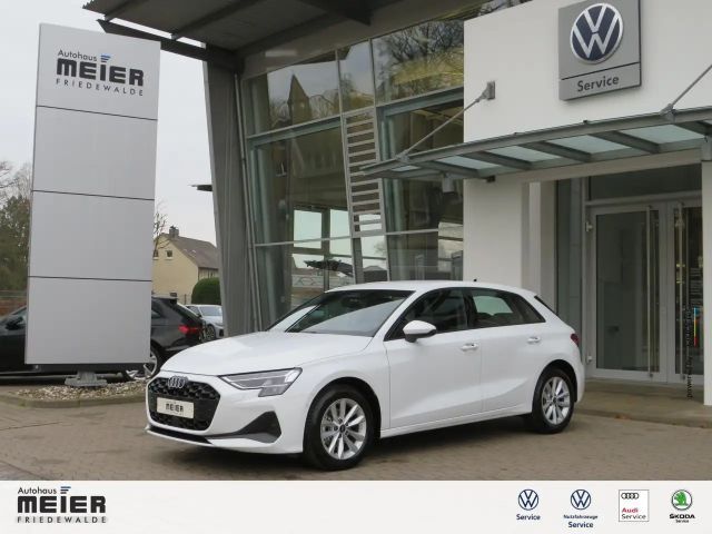 Audi A3 Sportback 35TFSI S-Tronic Kamera APP LED 2025 Benzine