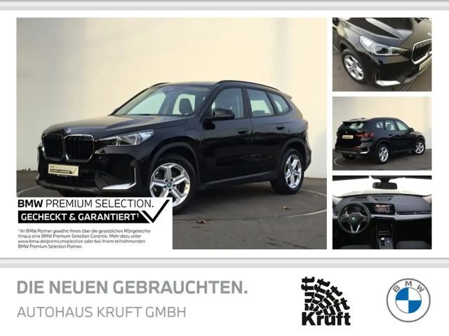 BMW X1 xDrive25e LC PROF+HUD+LED+KAMERA+LM18 2023 Hybride / Benzine