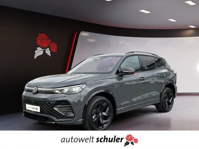 Volkswagen Tiguan 1,5 eHybrid 272 PS DSG R-Line AHK IQ 2025 Hybride / Benzine