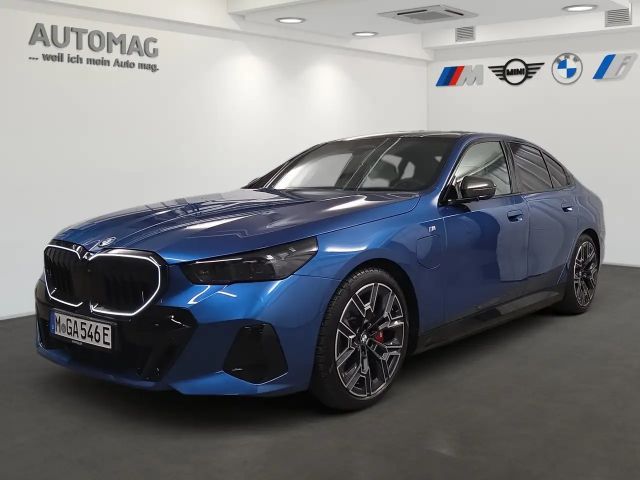 BMW 550 2024 Hybride / Benzine