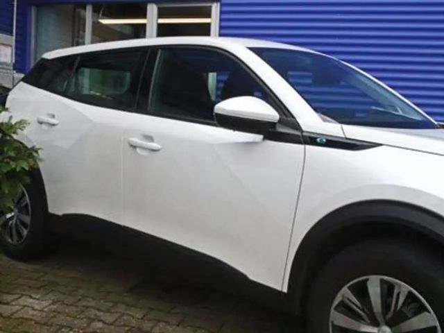 Peugeot e-2008