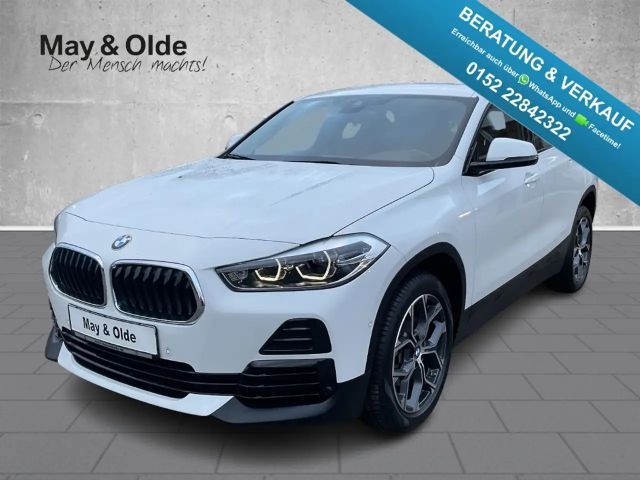 BMW X2 sDrive18i Aut Navi LED RFK SHZ PDC Klimaaut DAB 2023 Benzine