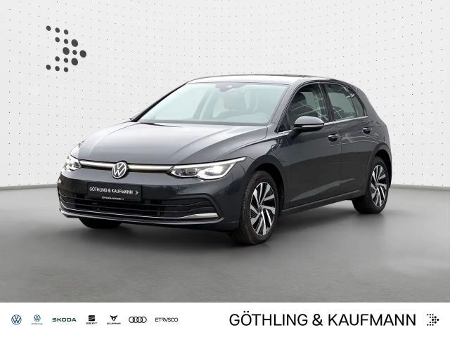 Volkswagen Golf 2022 Hybride / Benzine