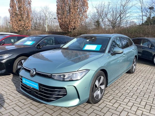 Volkswagen Passat Variant 2.0 TDI Elegance Nav Pano 360 AHK 2025 Diesel