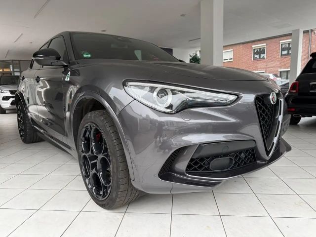 Alfa Romeo Stelvio 2022 Benzine