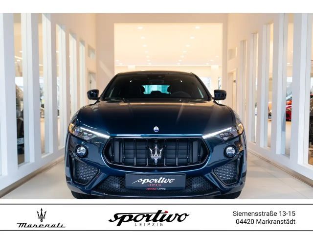 Maserati Levante Trofeo  **Fuori-Serie*Blu Royale* 2025 Benzine