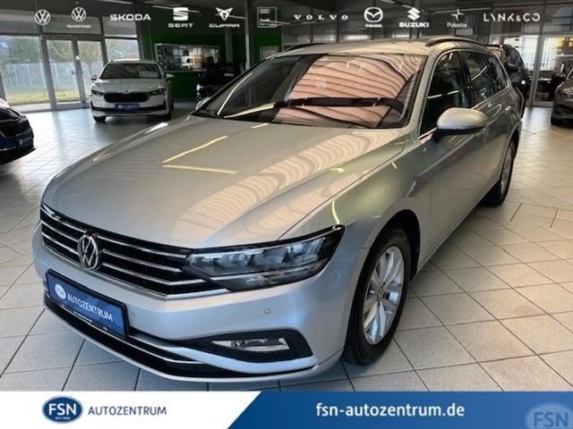 Volkswagen Passat Variant 2.0 TDI Business DSG NAVI LED RFK ACC 2022 Diesel
