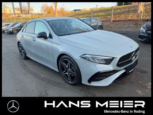 Mercedes-Benz A 200 A 200 AMG Limo AHK Night Standhzg Kamera Winterp 2026 Benzine