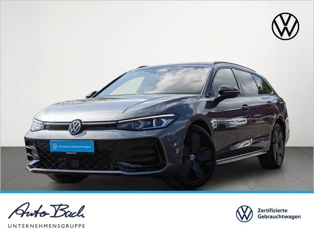 Volkswagen Passat Var. 2.0TDI R-Line 4M DSG Standhzg HuD AH 2025 Diesel