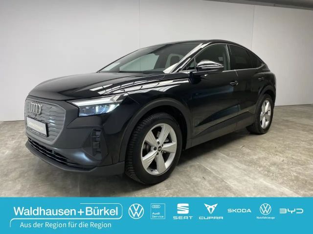Audi Q4 e-tron Klima Navi Rückfahrkamera Sitzheizung Fenster el. 2022 Elektrisch