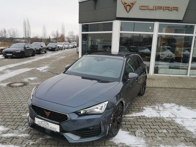 Cupra Leon VZ 4Drive AHK AAC ACC WKR Leder Pano-/Schiebedach 2023 Benzine