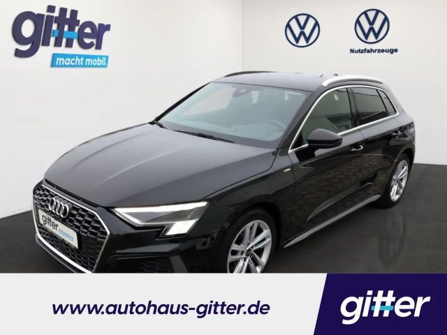 Audi A3 Sportback 40 TFSI quattro S line  MATRIX ACC HEAD 2022 Benzine