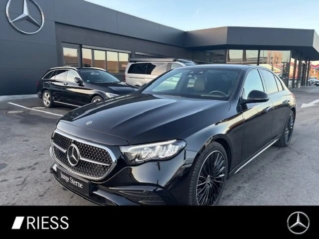 Mercedes-Benz E 200 AMG Sport Night Distr Pano AHK W-Paket 20" 2024 Benzine