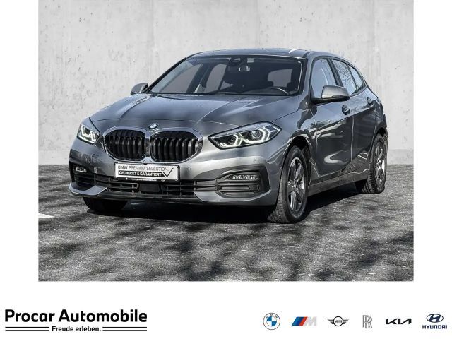 BMW 118 i Advantage AHK+NAVI+LED+PDC+DAB+TEMPOMAT 2022 Benzine
