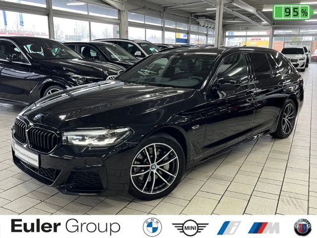 BMW 530 e A Touring M Sport AHK-klappbar LED ACC SHZ Hifi 2022 Hybride / Benzine
