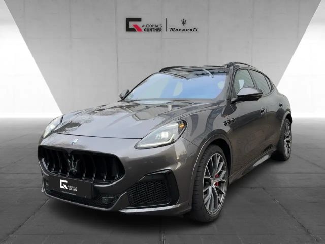 Maserati Grecale Trofeo 3.0 V6 530HP -Pano-360-Carbon-LED 2022 Benzine