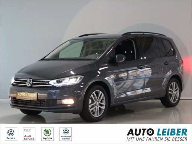 Volkswagen Touran 1.5 TSI ACT ACC/AHK/CAM/7S. Bluetooth Navi 2025 Benzine
