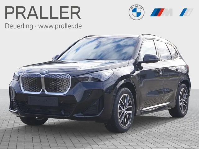 BMW iX1 xDrive30 M Sport Head-Up AHK 360Kamera Driving+ LE 2026 Elektrisch
