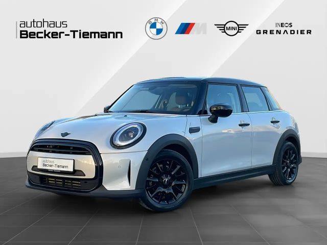 MINI Cooper 5-Türer | Navi | Kamera | LED | CarPlay etc. 2022 Benzine