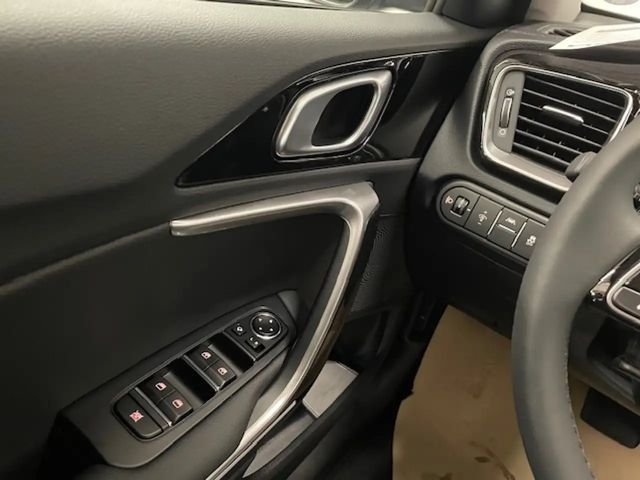 Kia Ceed / cee'd