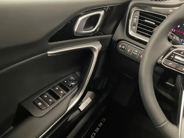 Kia Ceed / cee'd