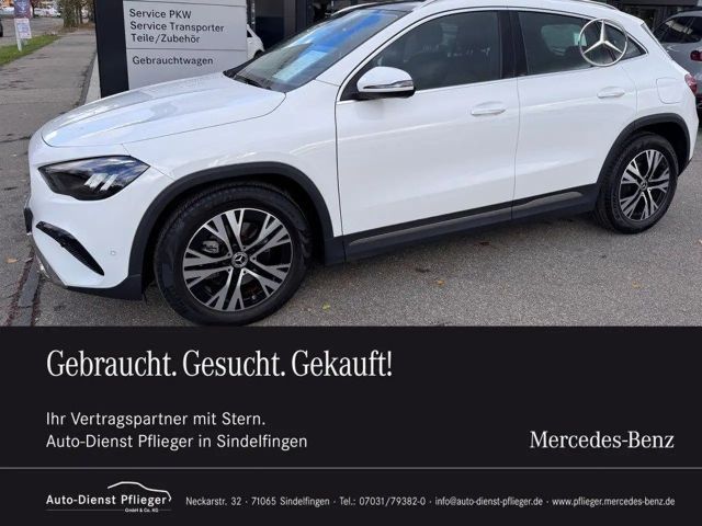 Mercedes-Benz GLA 200 *Panodach*LED*Rückfahrkamera*Easy-Pack* 2023 Benzine