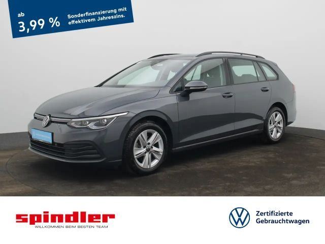 Volkswagen Golf VIII Life 1.5 eTSI DSG / Navi, LED+, AHK 2023 Benzine