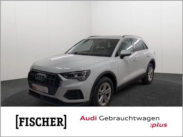 Audi Q3 45TFSI e S tronic S line Matrix Navi SHZ Rear View 2022 Hybride / Benzine