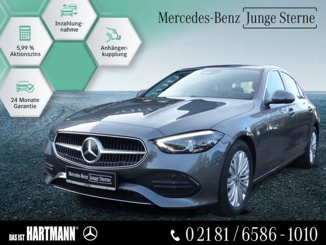 Mercedes-Benz C 180 AVANTGARDE+AHK+WINTER+R.KAM+GETÖNTE SCHEIB 2024 Benzine