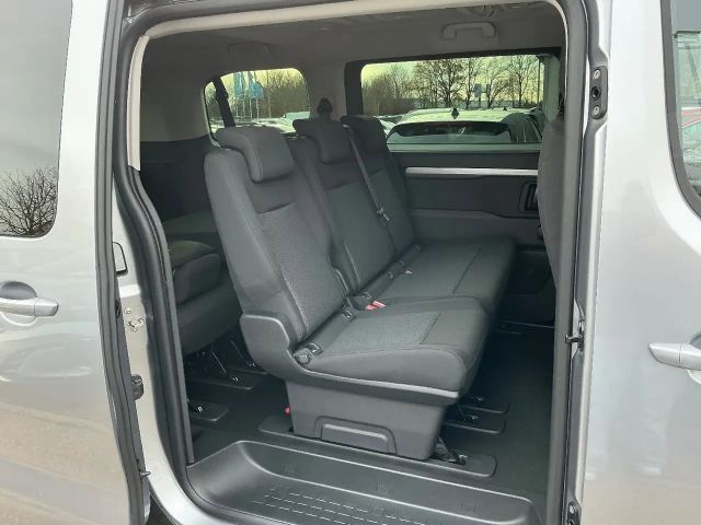 Peugeot Traveller