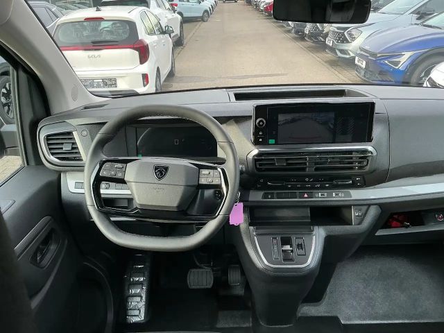 Peugeot Traveller