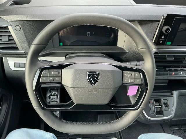Peugeot Traveller
